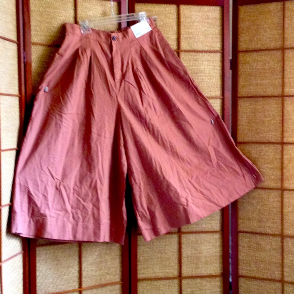 Uniqlo  women linen cotton wide cropped pants, Brown, Size Large, Brand New